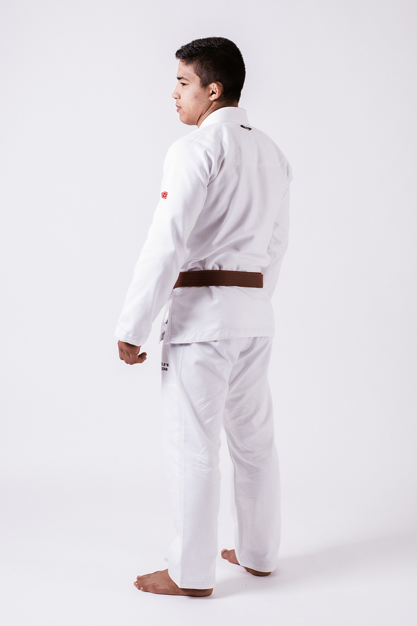 KIMONO HOMME MAEDA BLANC RED LABEL 3.0 CEINTURE BLANCHE OFFERT