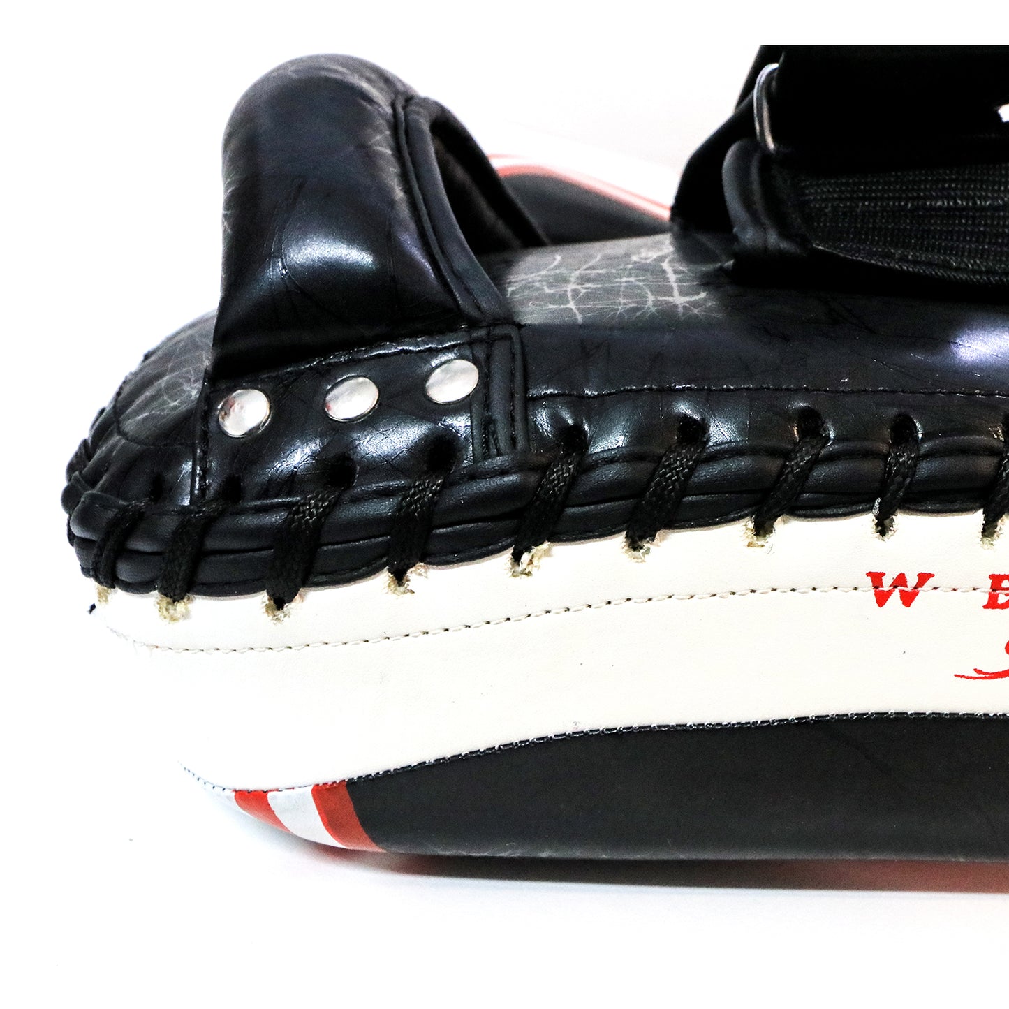 PAO D’ENTRAINEMENT PU ” REVOLUTION”- WETTLE GEAR (vendu à l’unité)